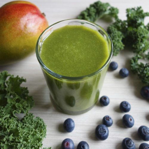 Zumo Kale Mango Arándanos